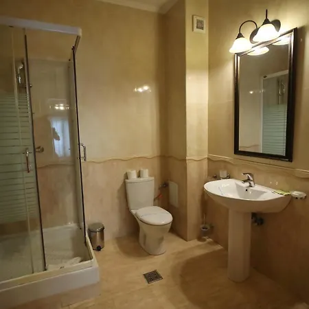호텔 Hotel Ten Constanta 4*