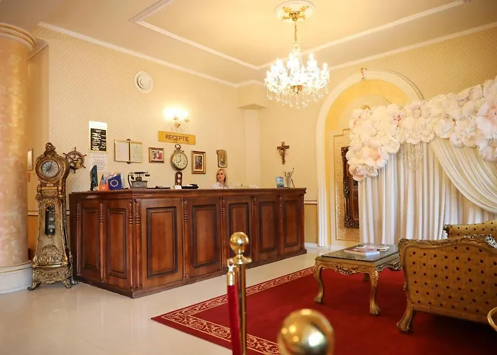 Hotel Ten Constanta Szálloda 4*