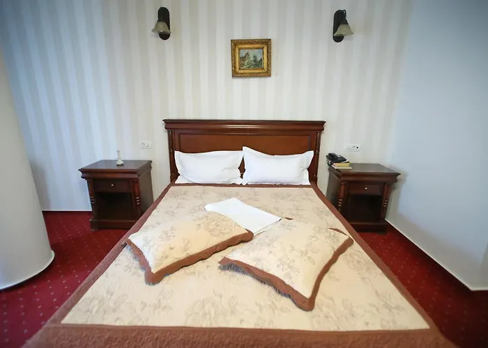 Hotel Ten Constanta Отель 4*